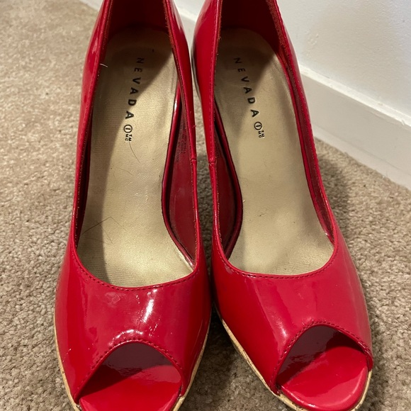 Red peep toe size 8 - Picture 4 of 5
